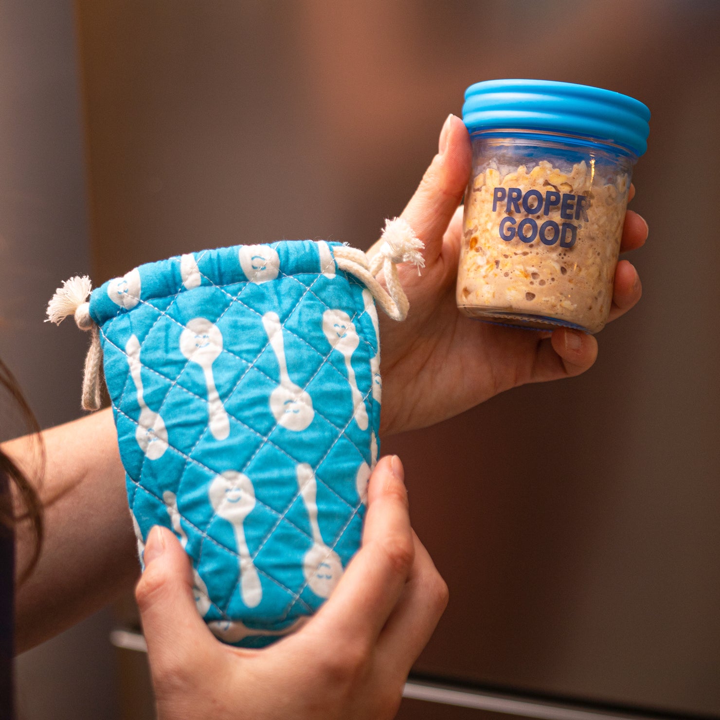 Overnight Oats Jar with Lid + Travel Bag - Eat Proper Good